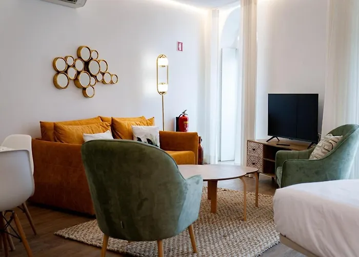 Nelia Πόντα Ντελγκάντα